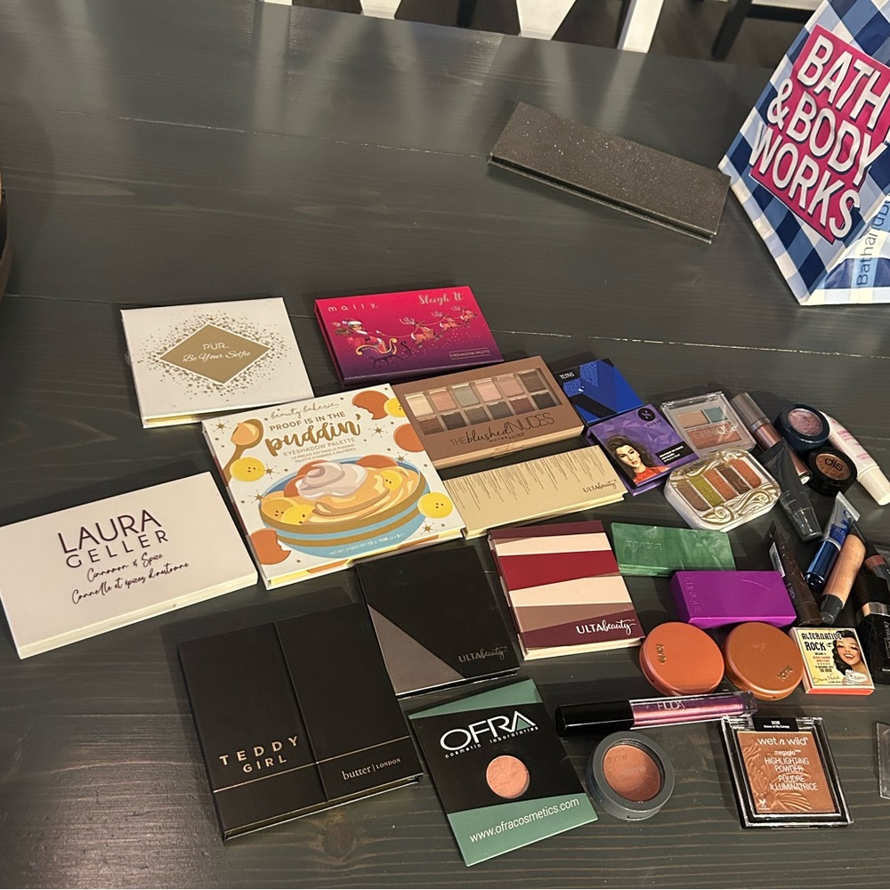 Makeup lot